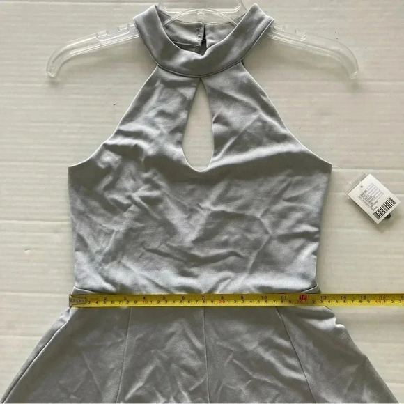 Silence + Noise “Brandi” Keyhole Romper Gray Small - Picture 6 of 10